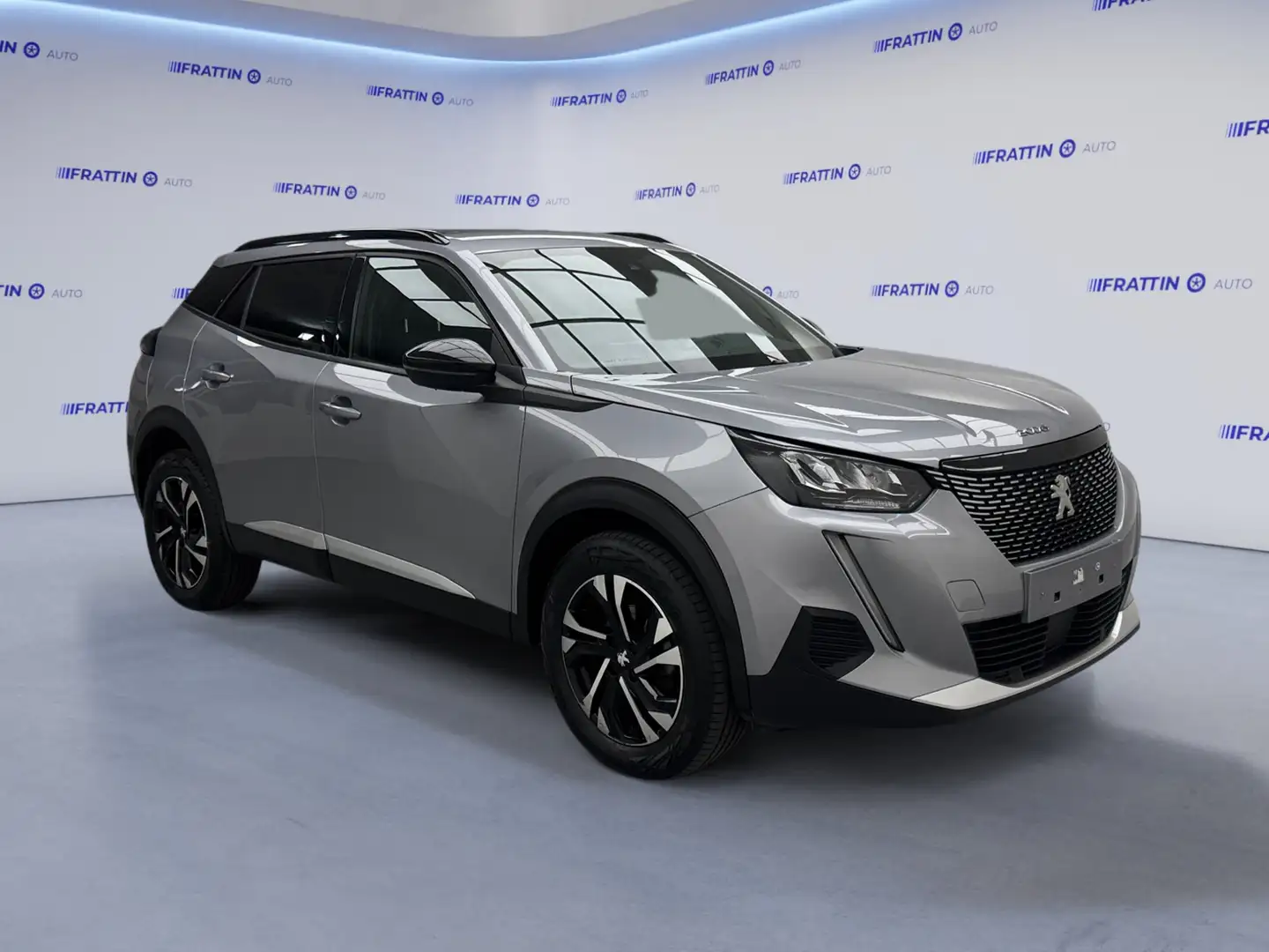 Peugeot 2008 PureTech 130 S&S Allure Pack Grijs - 2