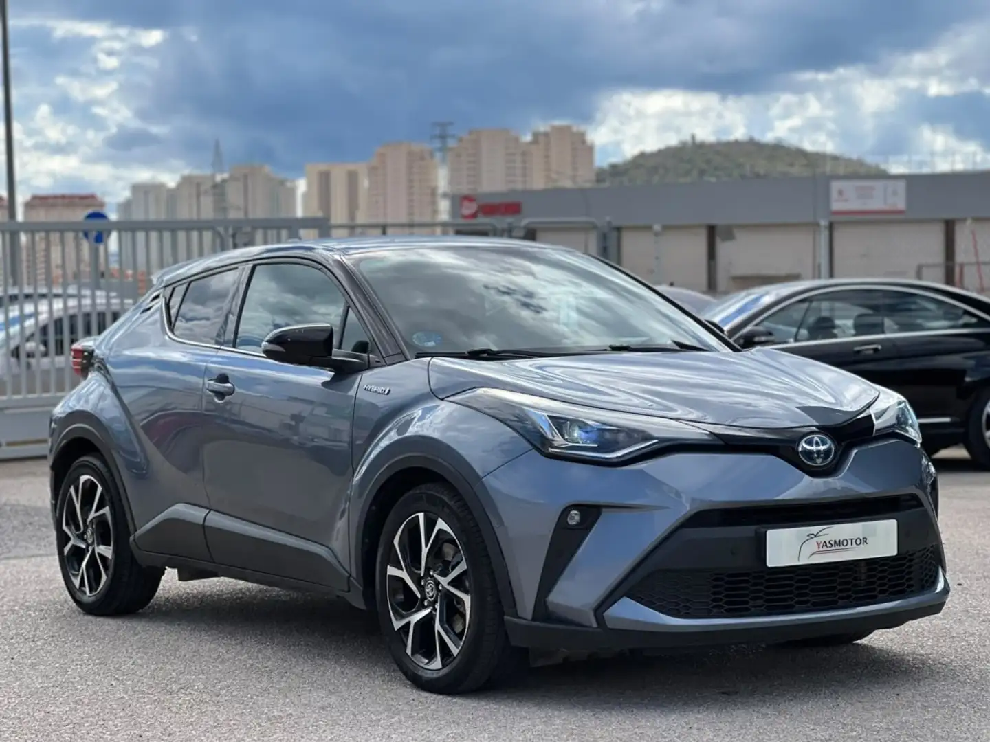 Toyota C-HR 180H Advance Luxury Azul - 1