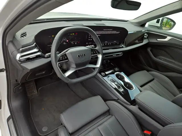 Audi A6 view 4
