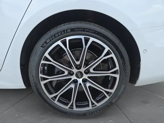 Audi A6 view 15