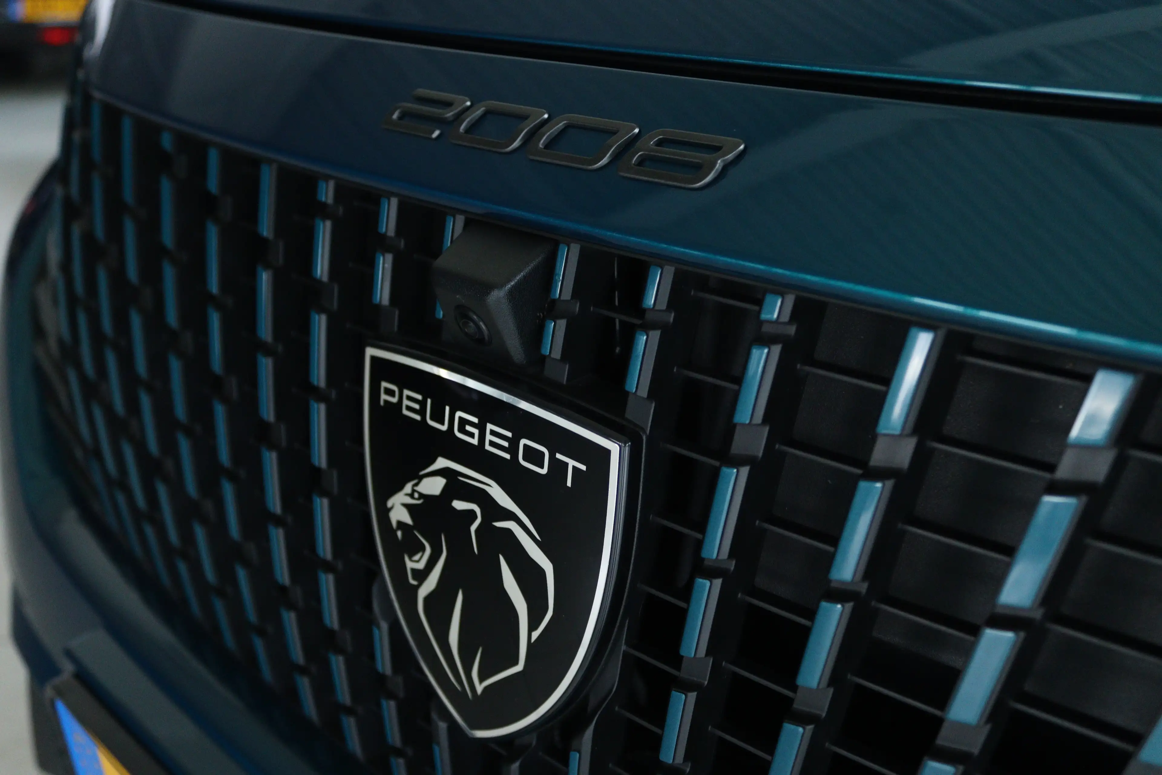 Peugeot 2008 1.2 Hybrid 145 Allure | Adapt. Cruise | 360 Camera — photo 4