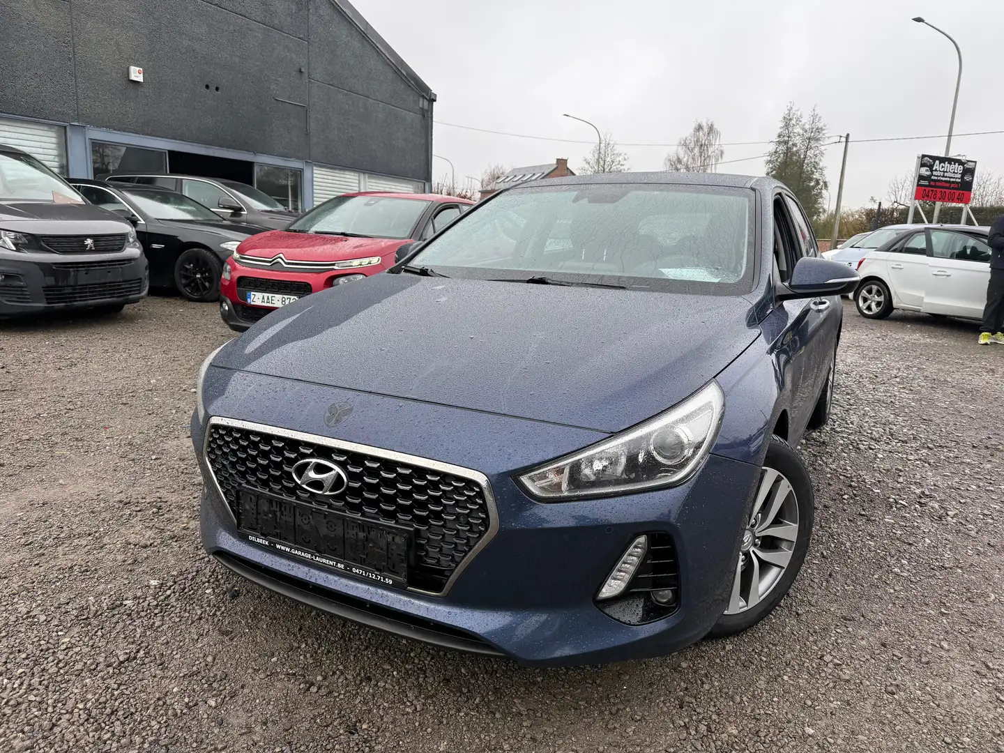 Hyundai i30 i30 1.6 CRDi Launch Edition Bleu - 1