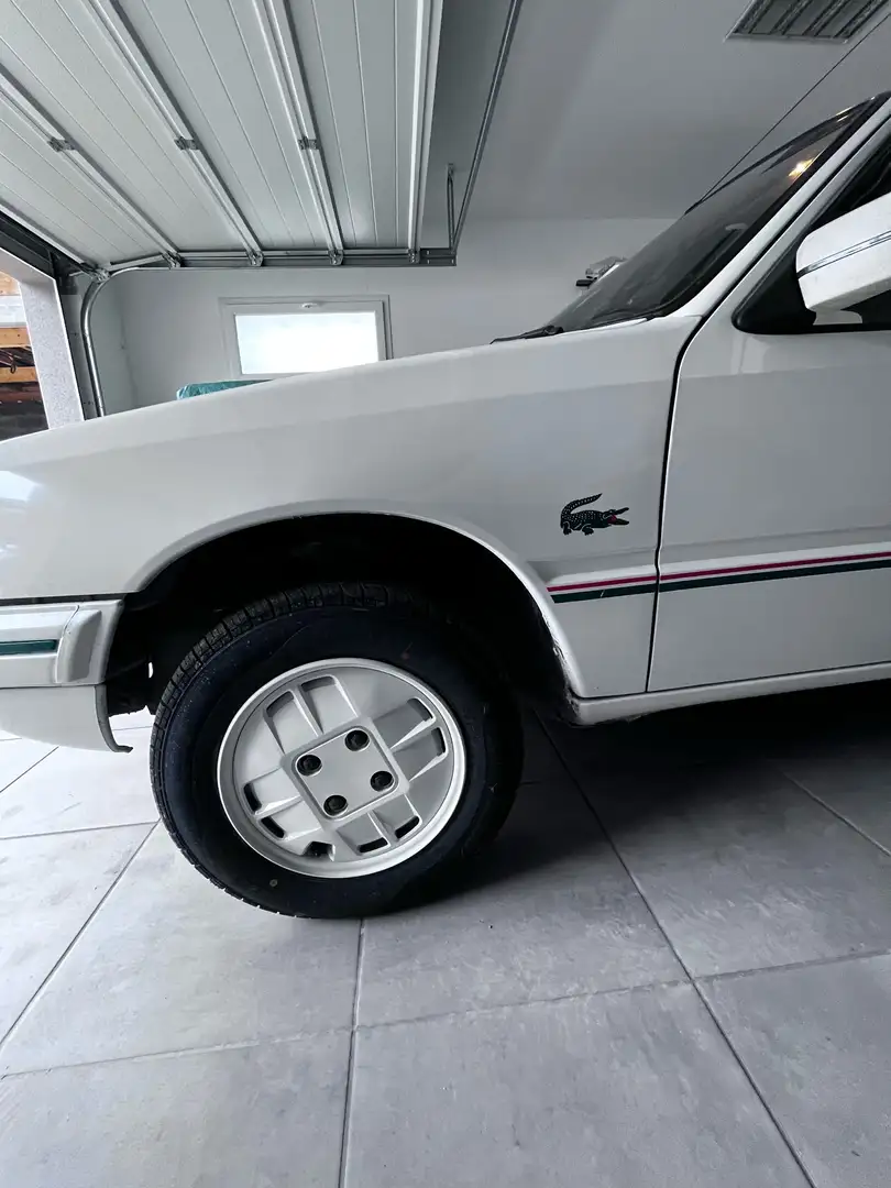 Peugeot 205 Lacoste - 1