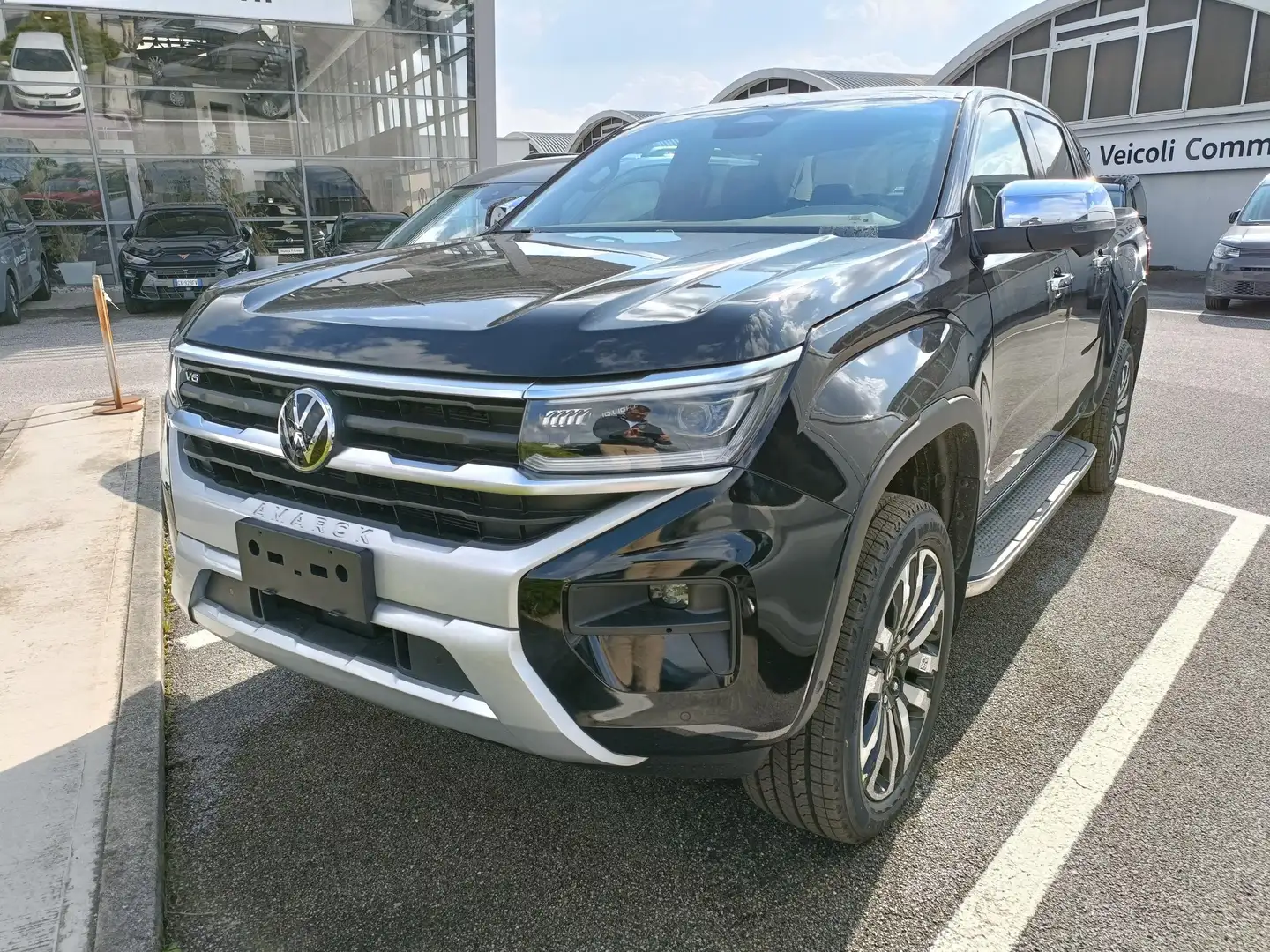 Volkswagen Amarok 3.0 v6 241 cv Aventura Aut 10marce Pronta Consegna Grigio - 1