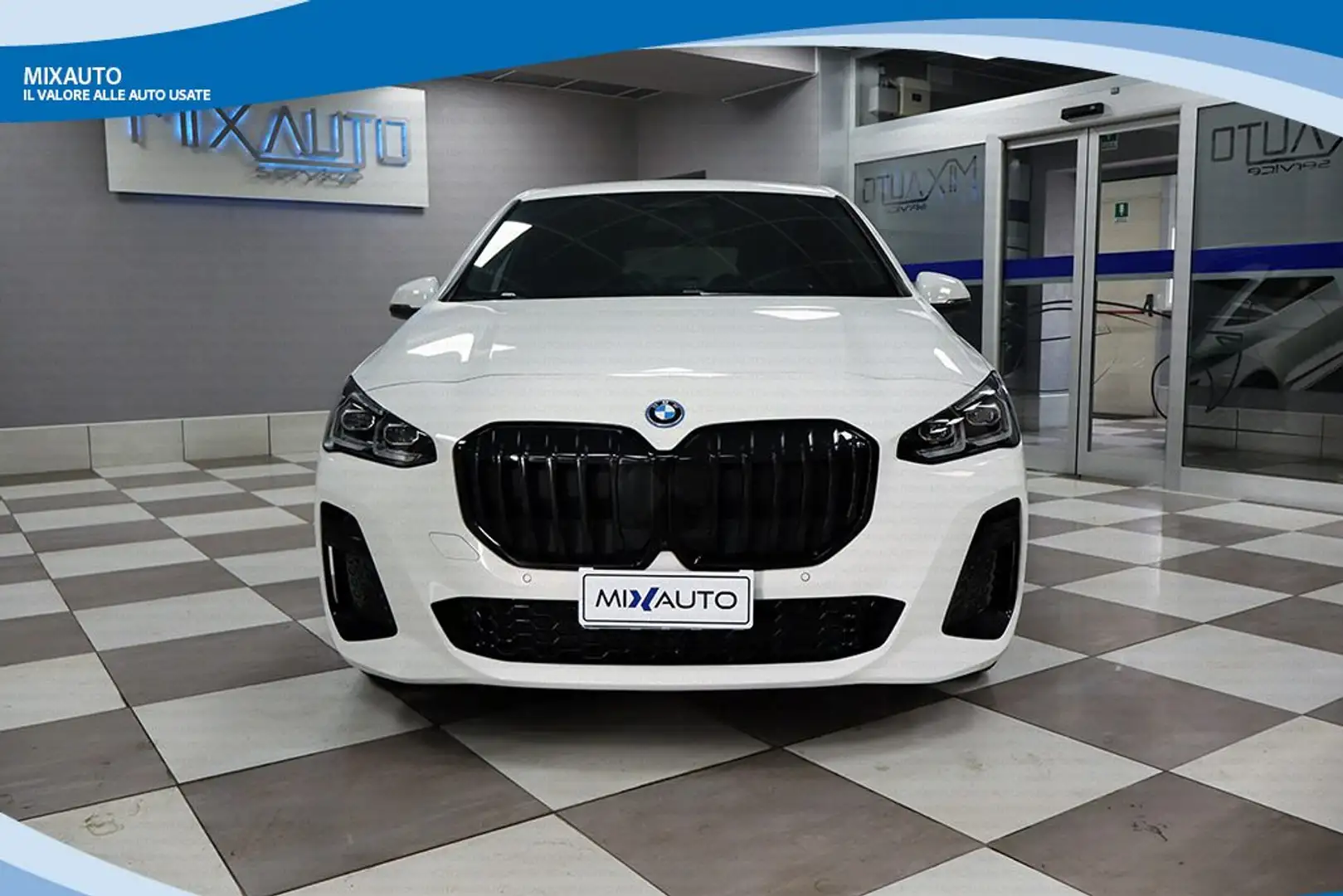 BMW 225 e Active Tourer xDrive MSport AUT EU6 Bianco - 2