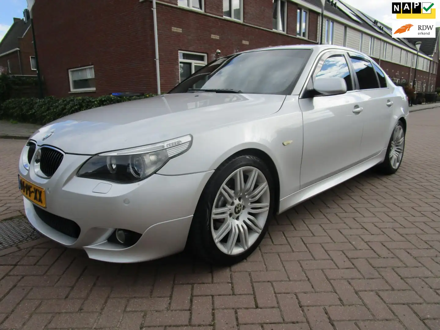 BMW 545 5-serie 545i Executive alle opties orig holl nieuw Gris - 1