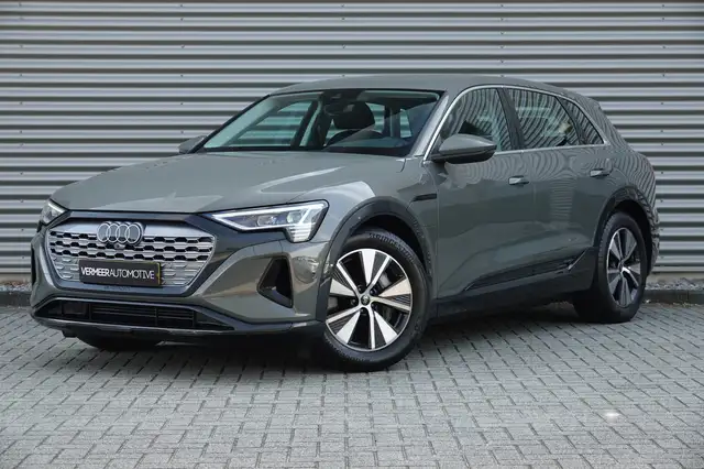 Audi Q8 e-tron 50 quattro Edition 95 kWh | Trekhaak | Luchtvering