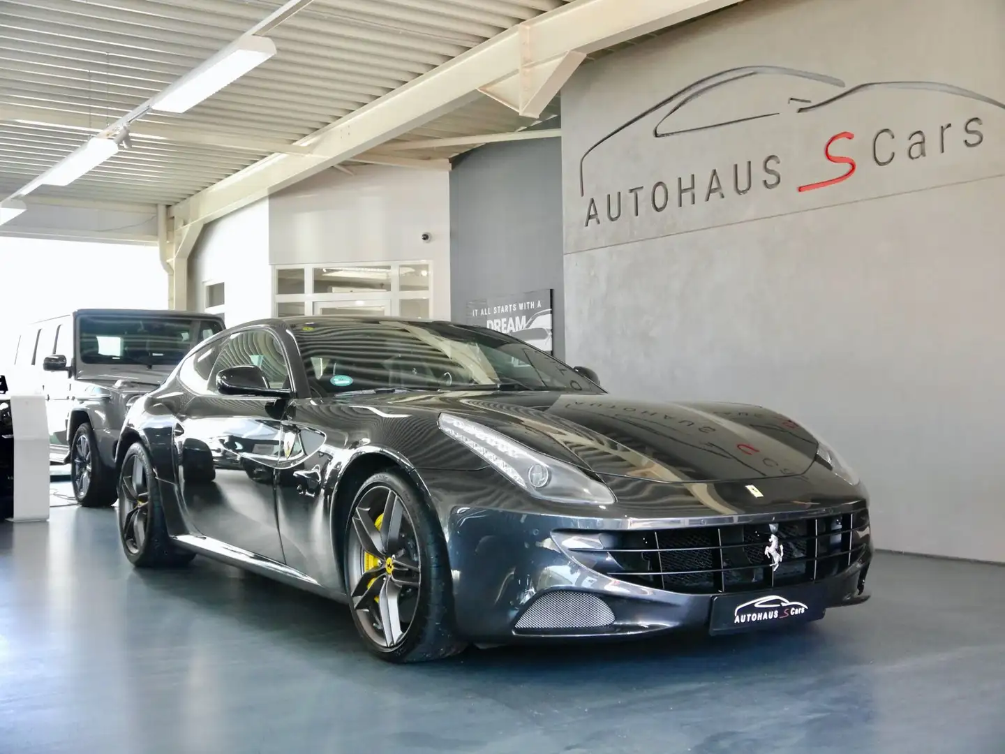 Ferrari FF *Daytona Sitze*P.Display*LED Lenkrad*Carbon* Gri - 2