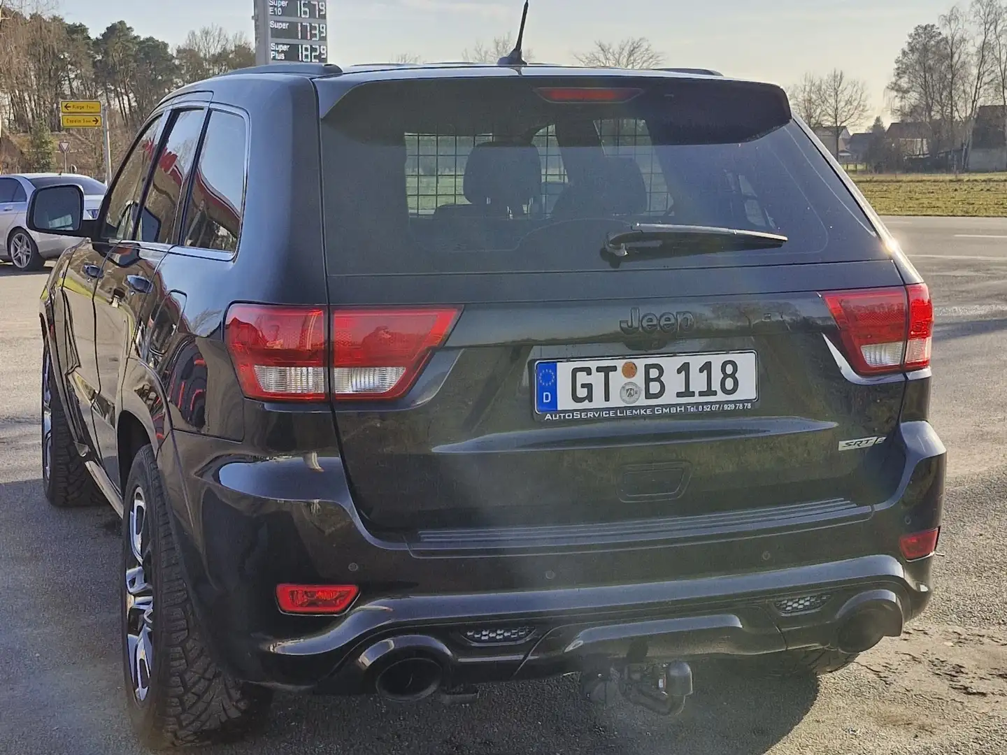 Jeep Grand Cherokee SRT8 - 2