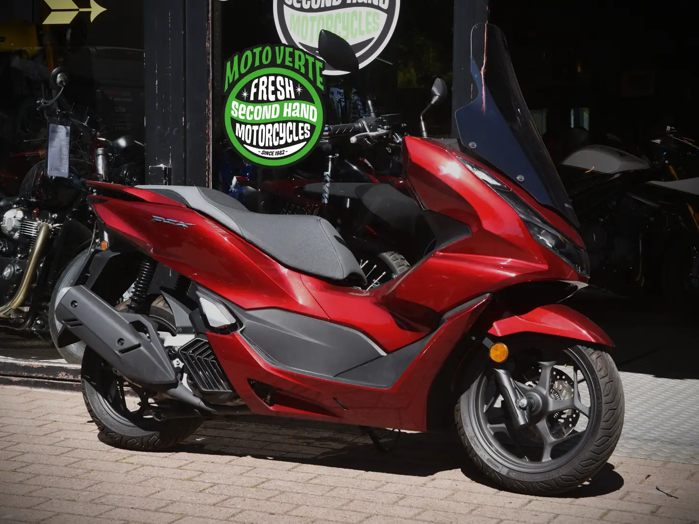 Honda PCX 125 ***MOTO VERTE*** Rood - 1
