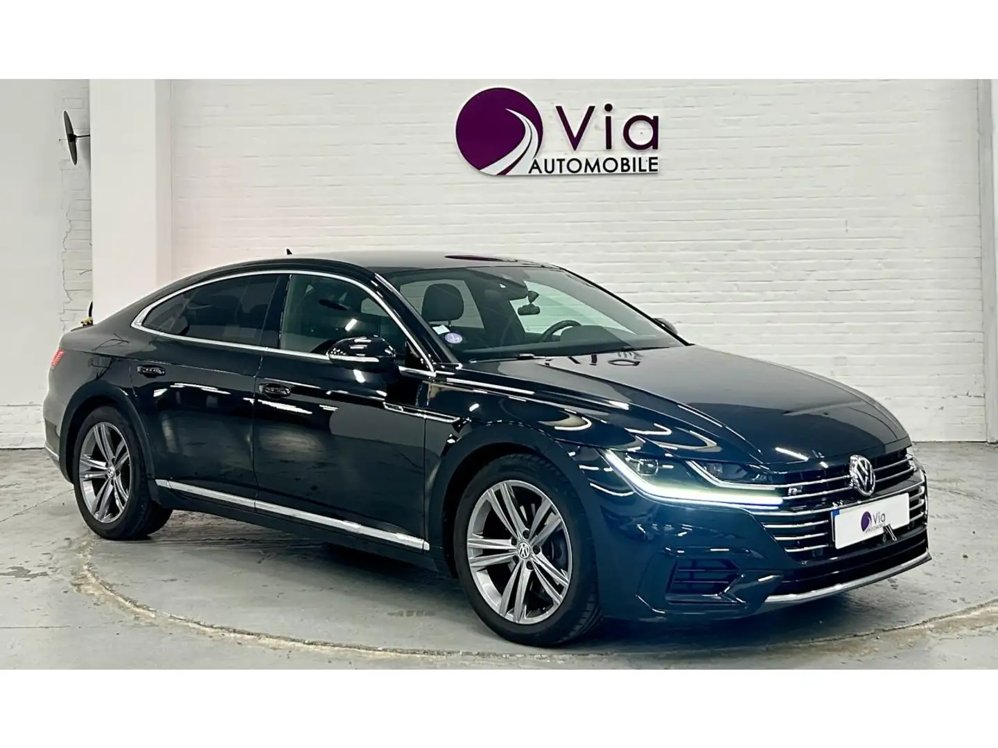 Volkswagen Arteon 2.0 TSI 190 R LINE / SUIVI VOLKSWAGEN Zwart - 2