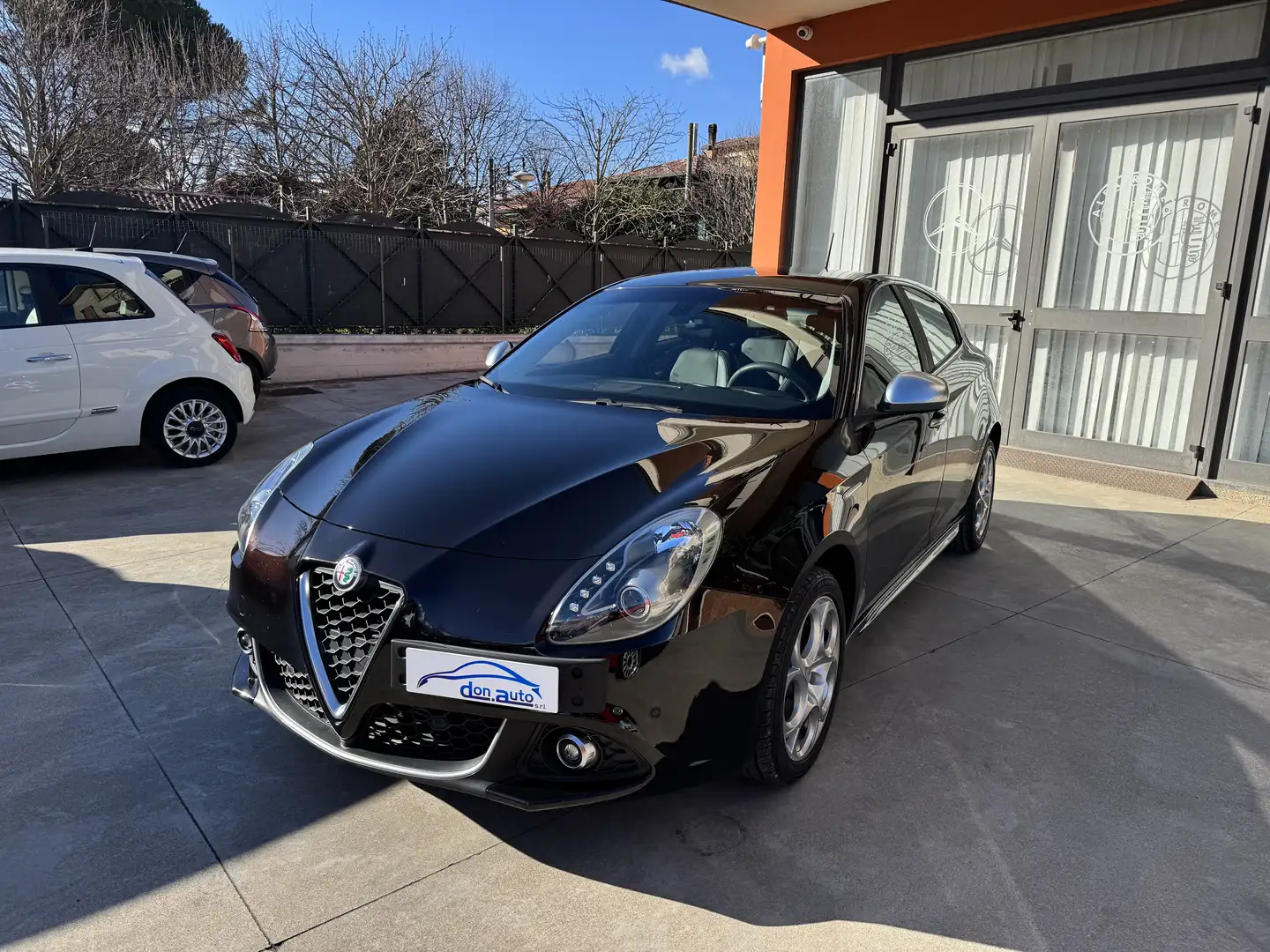 Alfa Romeo Giulietta Giulietta 1.6 jtdm Giulietta 120cv EXECUTIVE Noir - 1
