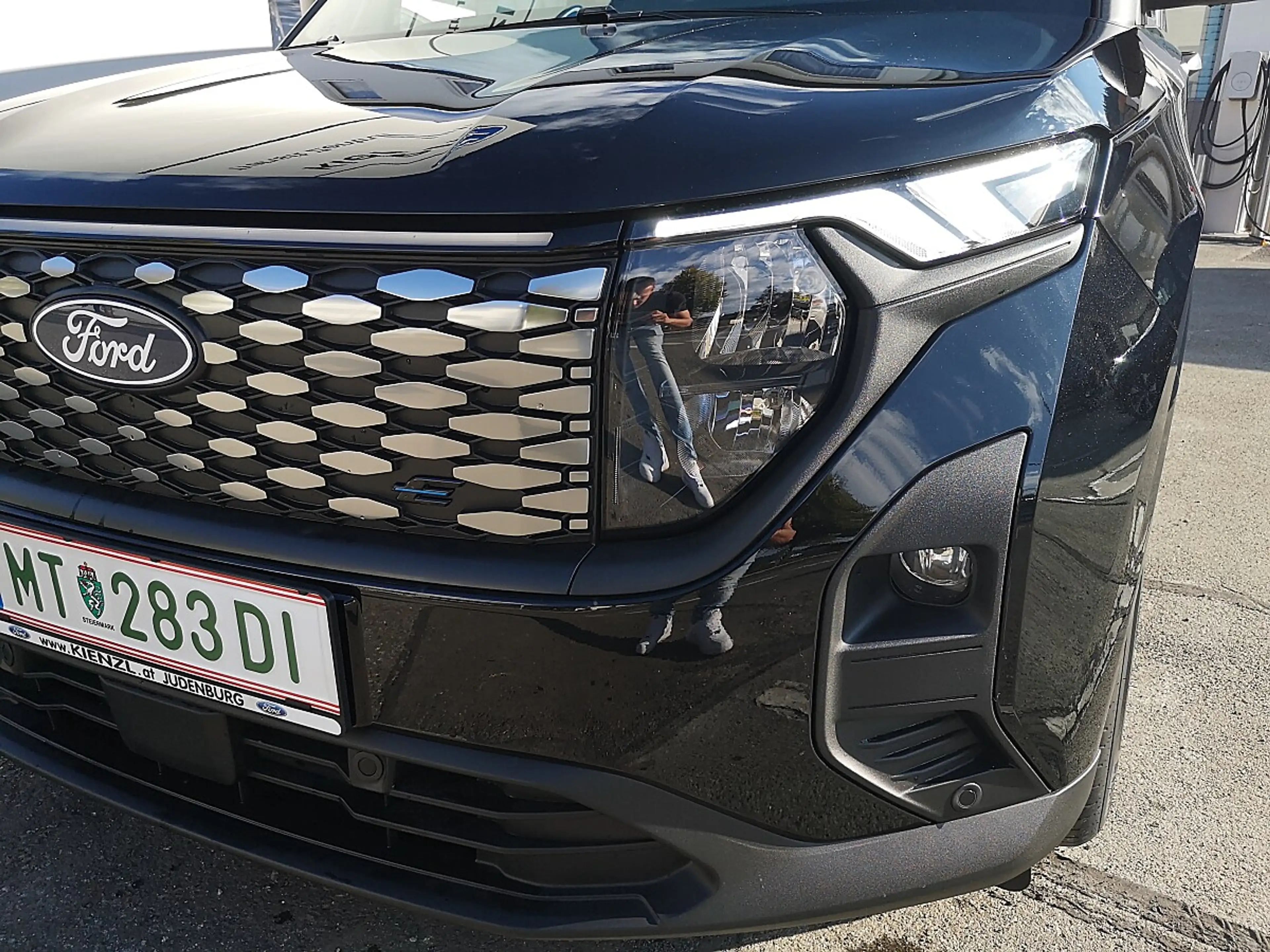 Ford Tourneo Courier E-Tourneo Courier Trend — photo 5