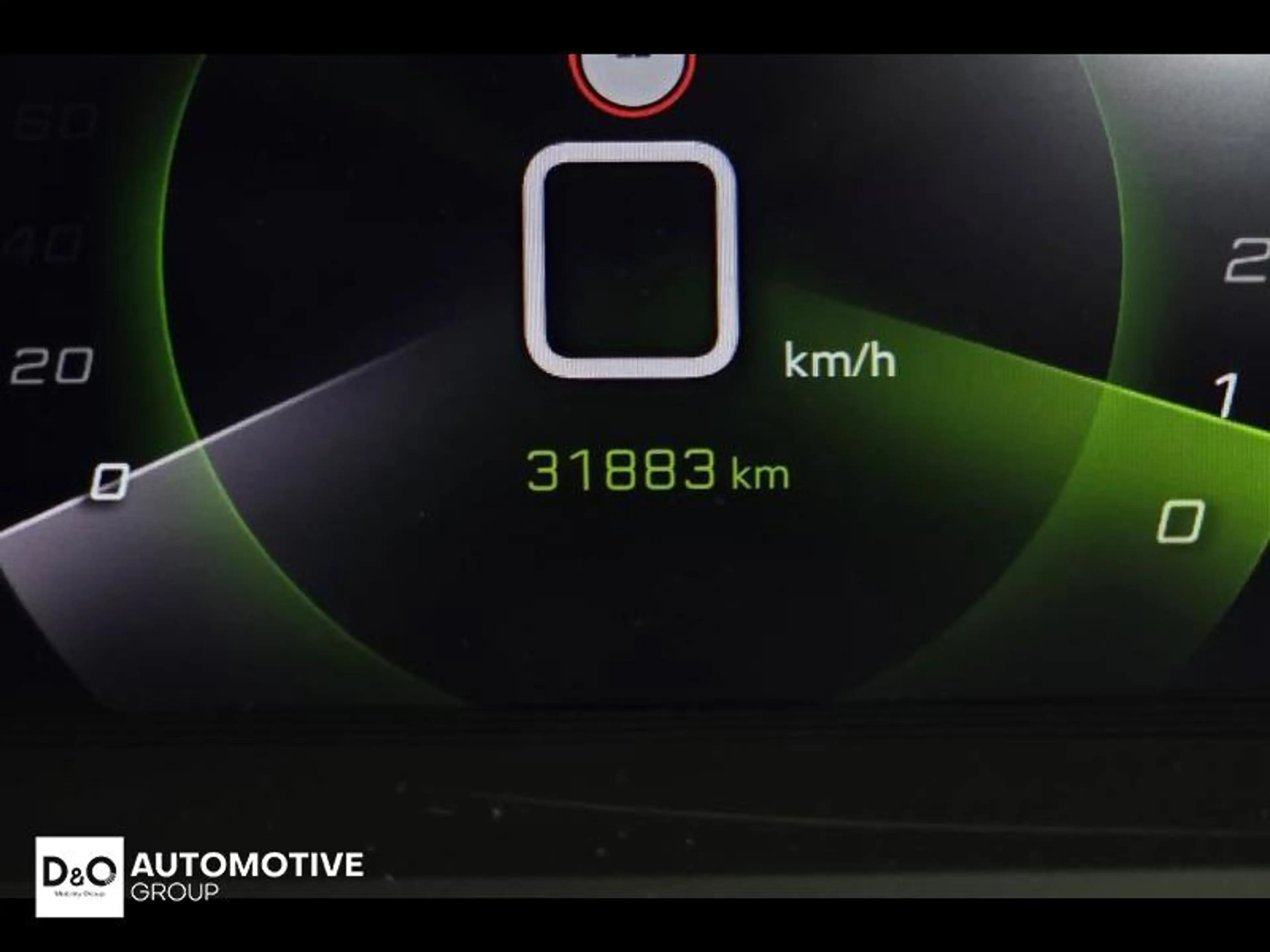 Peugeot 2008 allure camera gps — photo 23