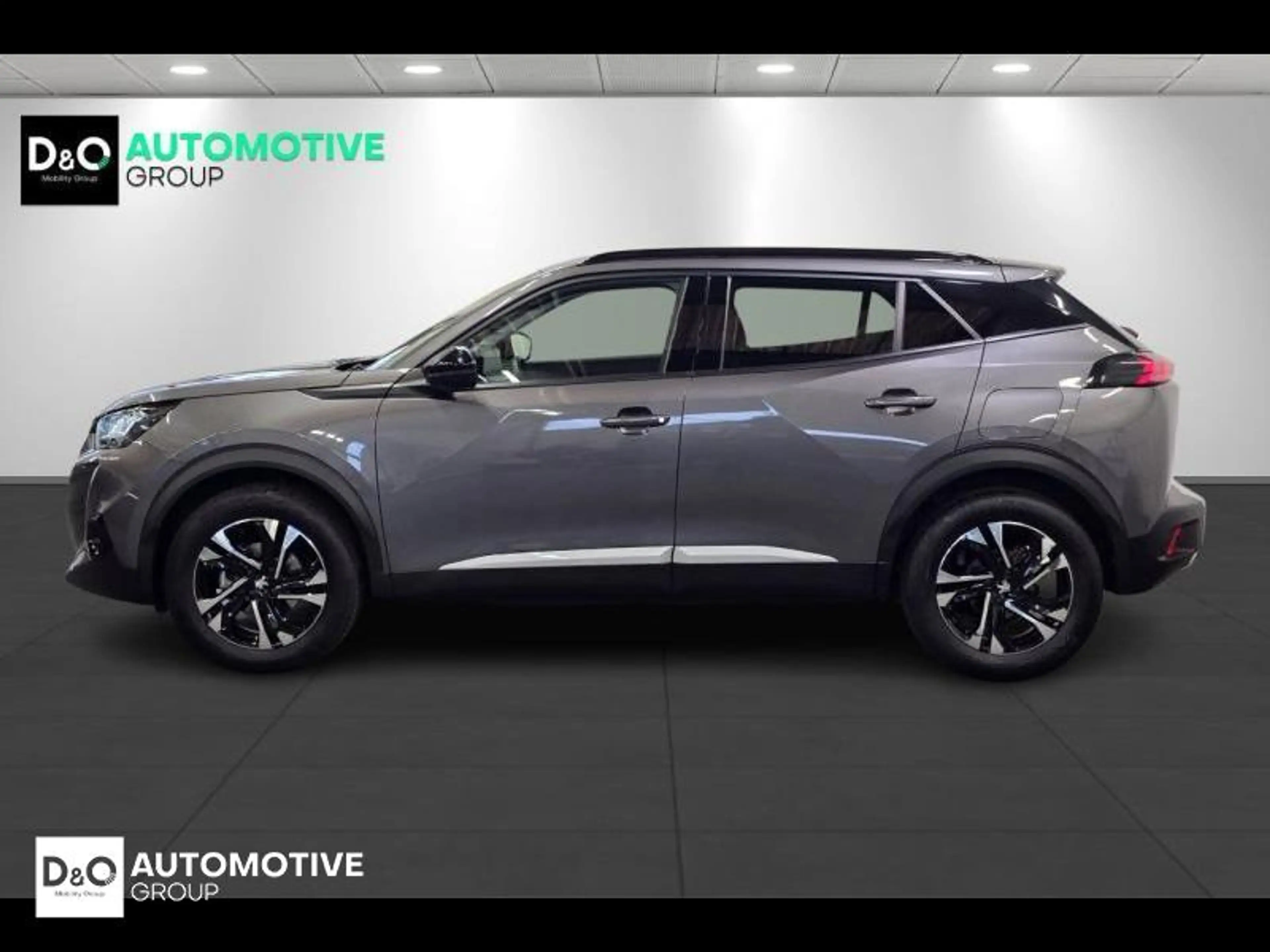 Peugeot 2008 allure camera gps — photo 6