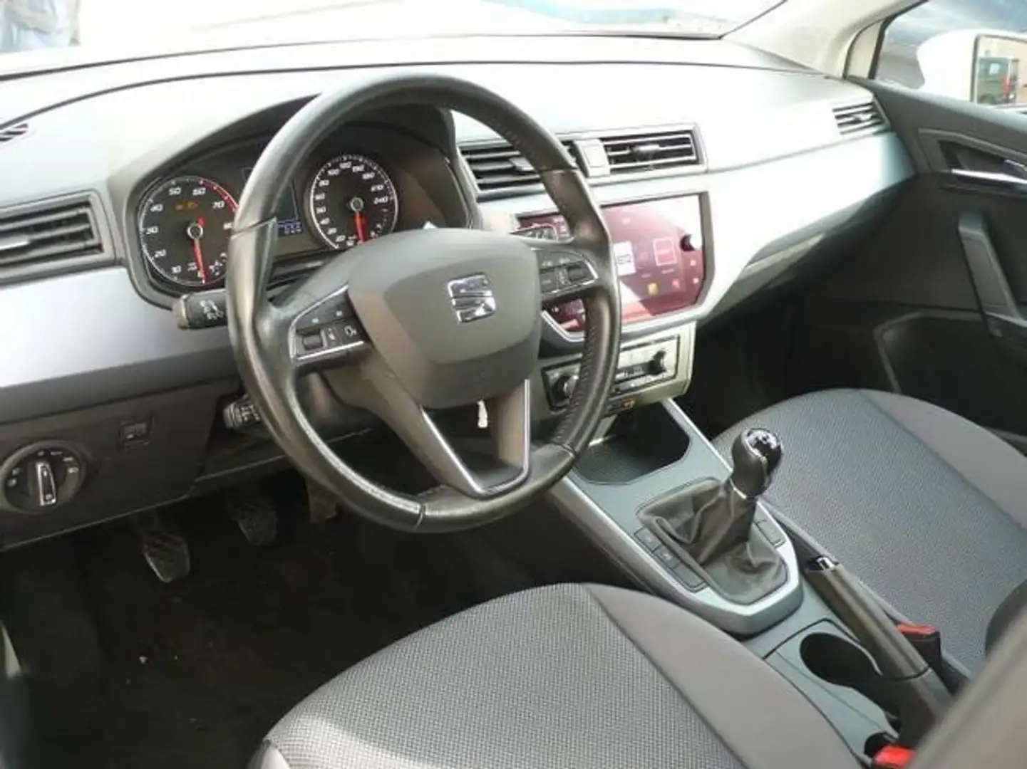 SEAT Arona 1.0 TSI 81kW (110CV) Style Go2 5 Puertas Weiß - 2