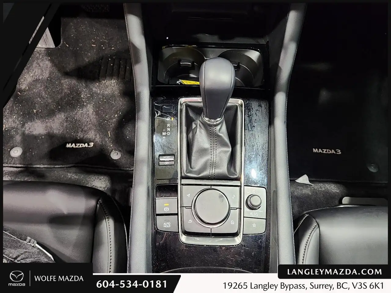 Mazda 3 снимка Mazda 3