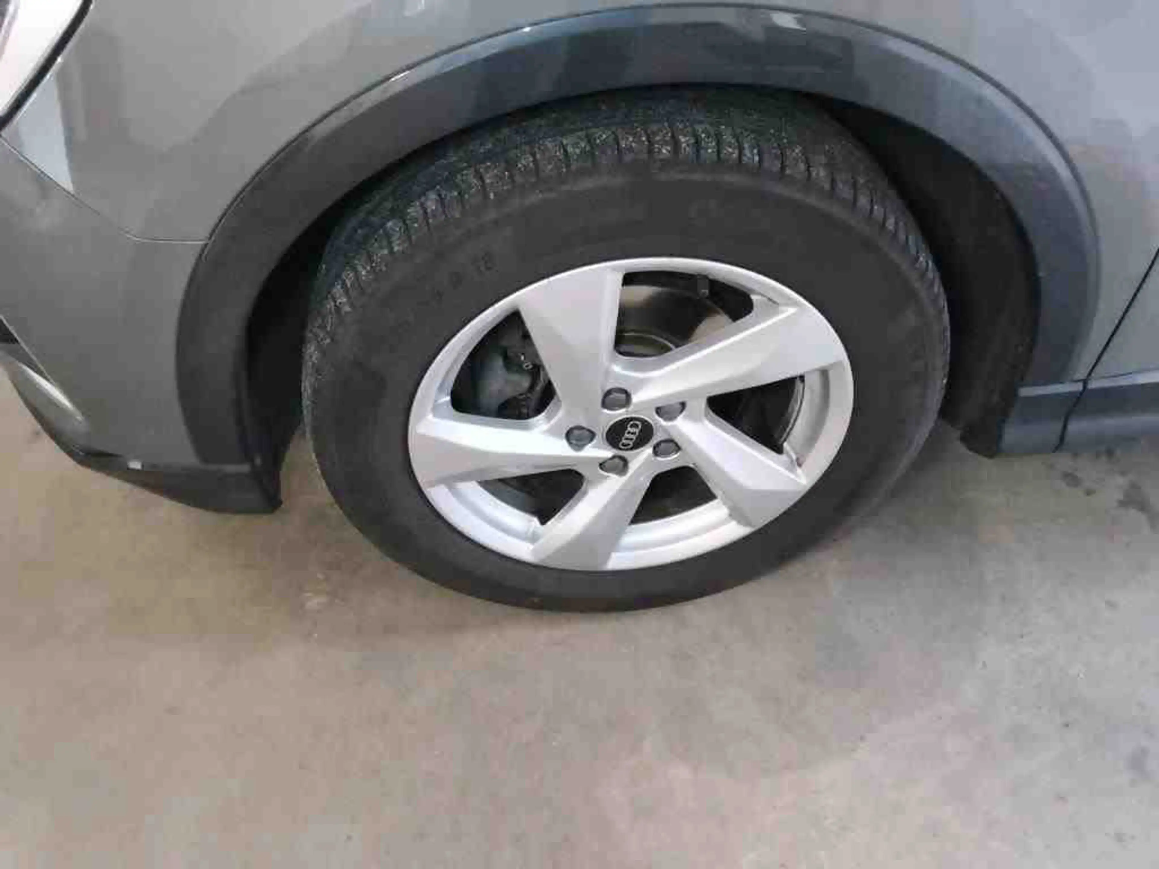 Audi Q3 — photo 12