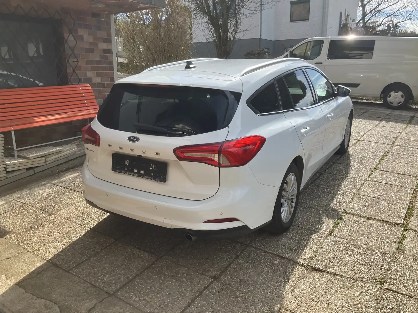 Ford Focus Traveller 2,0 EcoBlue SCR Titanium - 2