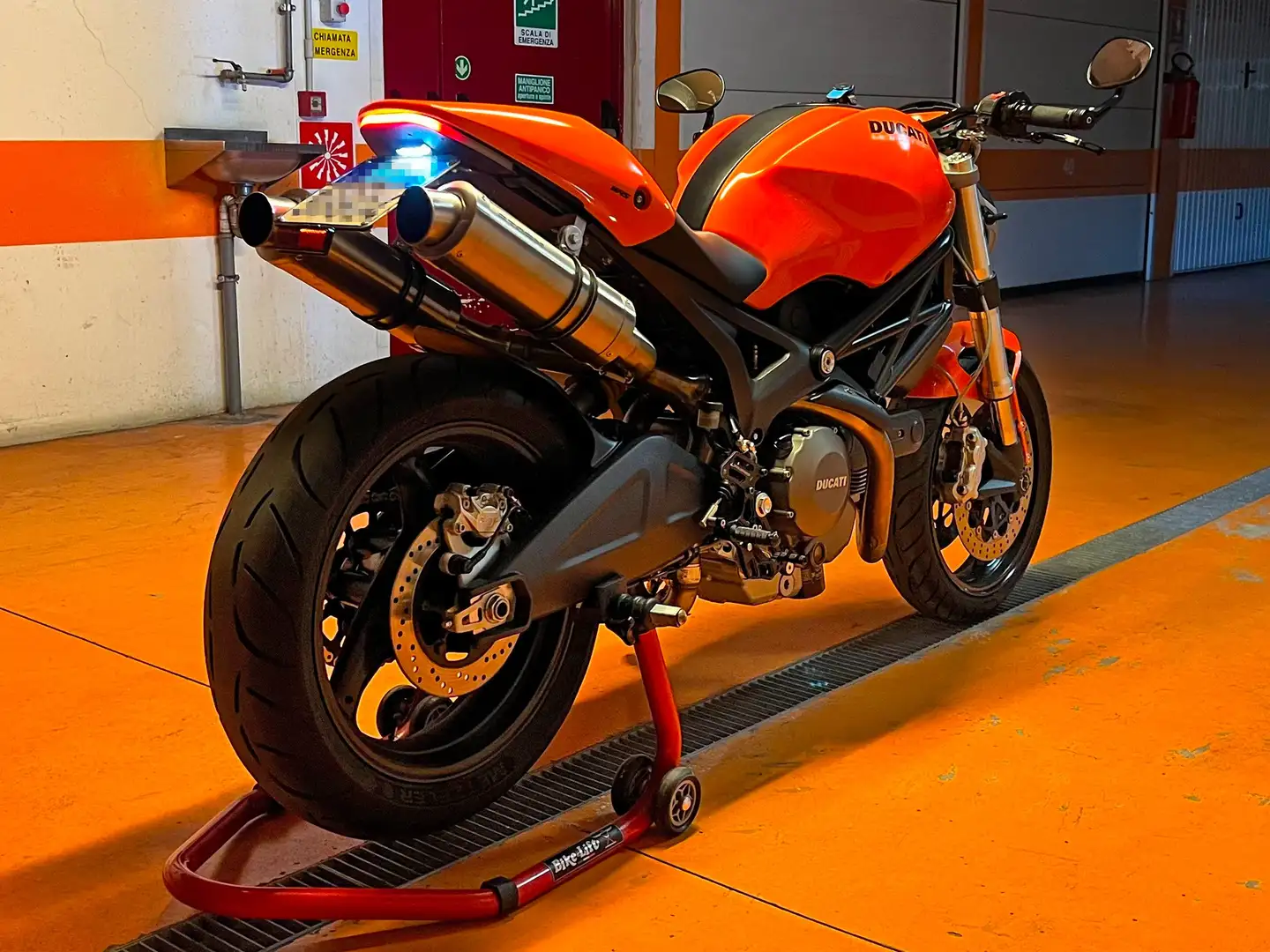 Ducati Monster 696 plus Portocaliu - 2