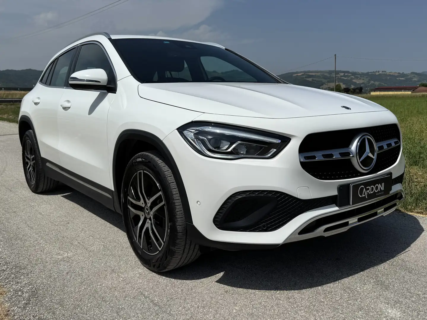 Mercedes-Benz GLA 180 GLA-H247 2020 Sport Plus auto Wit - 1