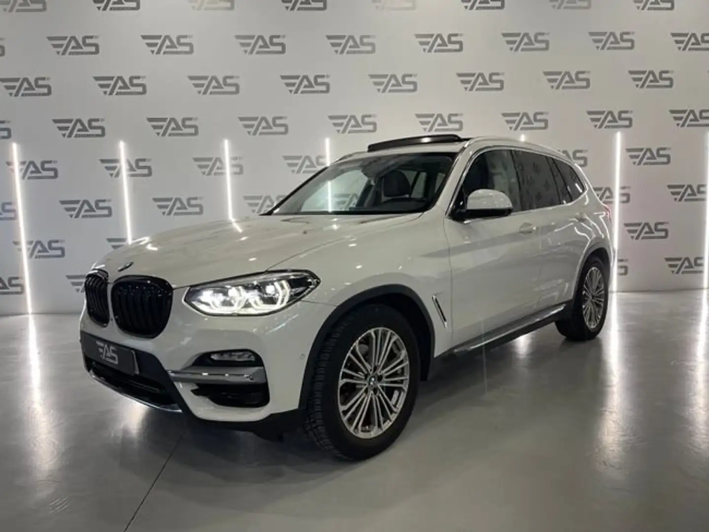 BMW X3 xDrive 20dA Business Weiß - 1