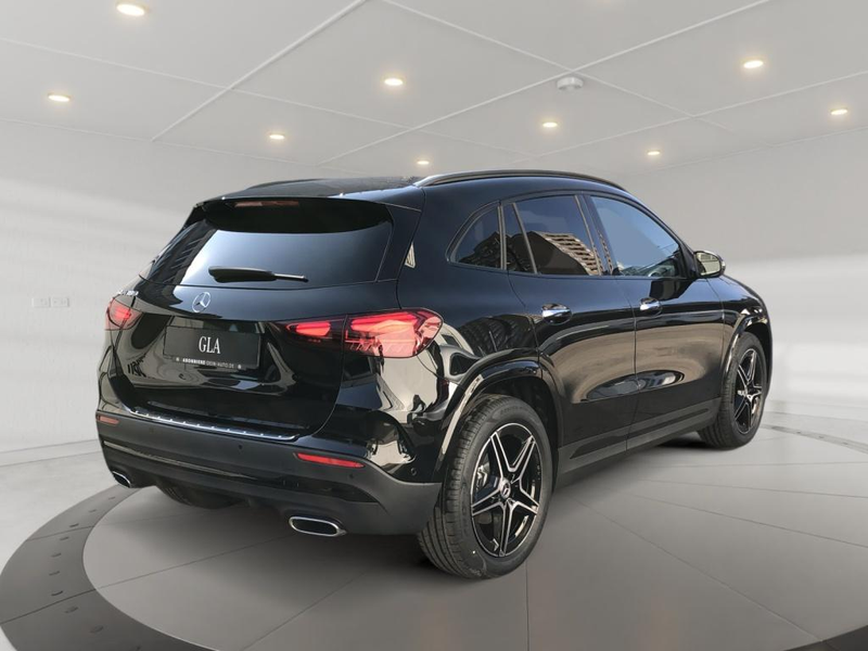 Mercedes-Benz GLA 180 AMG+ILS+MBUX+Night+AHK+Wide+360+Cam+LED — photo 4