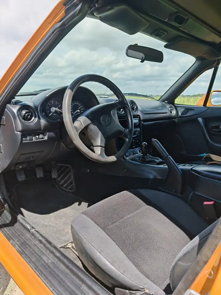 Mazda MX-5 1.6i 16v, foto 10