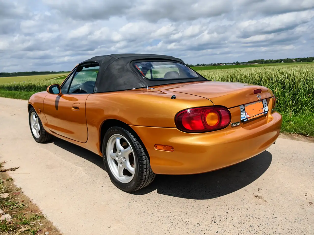 Mazda MX-5 1.6i 16v, foto 2