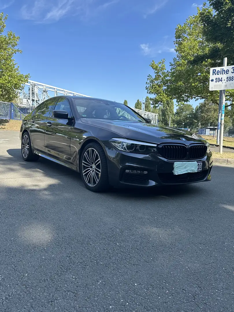 BMW 530 530 d xDrive M Sport Grau - 1