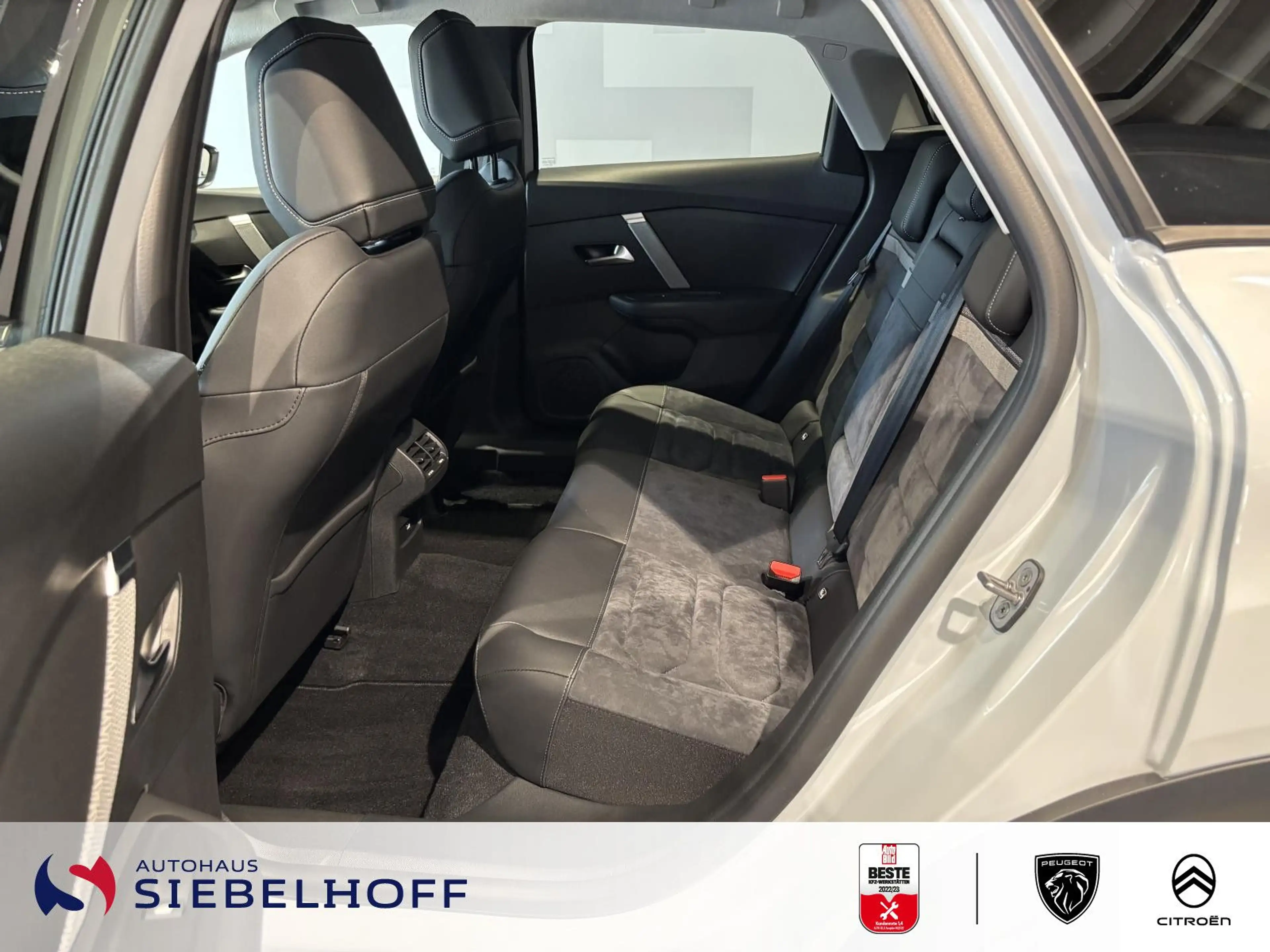 Citroen C4 Max PureTech 130 EAT8 — photo 9