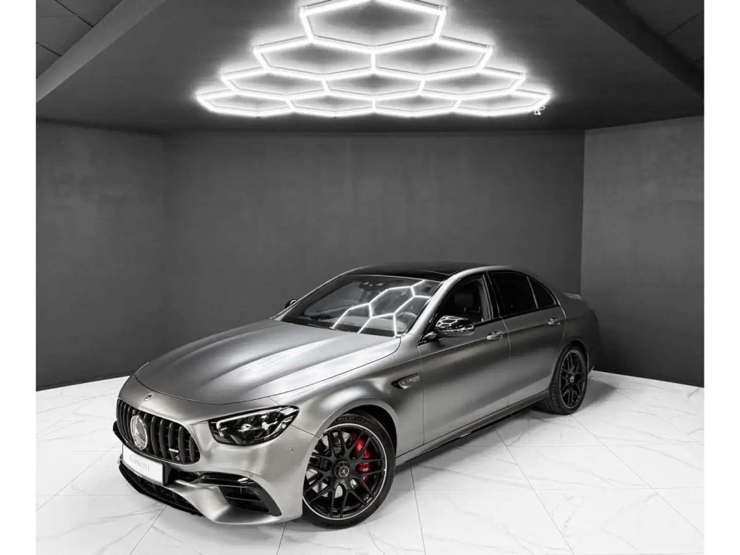 Mercedes-Benz E 63 AMG S 4.0 V8 4MATIC+ Sedan Gris - 1