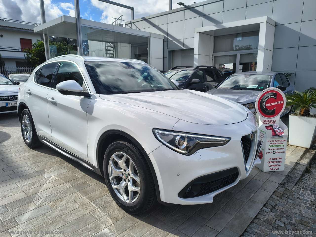 Alfa Romeo Stelvio 2.2 T.diesel 160CV AT8 RWD Bus. AUTOCARRO