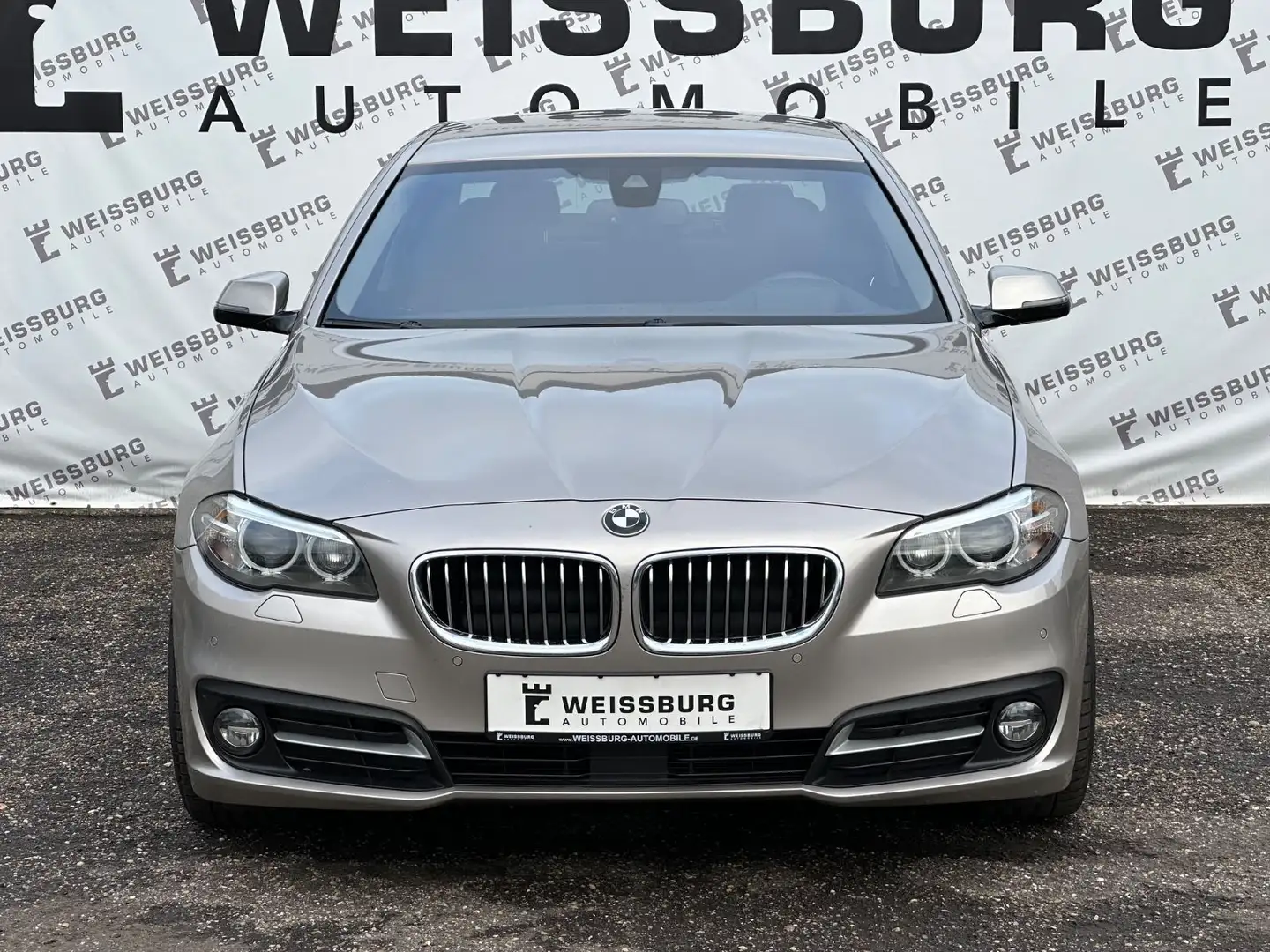 BMW 525 d xDrive Luxury Line M-PAKET*HUD*H&K*SPUR*ACC Gold - 2