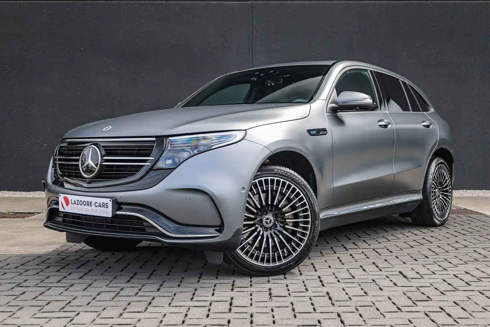 MERCEDES-BENZ Eqc