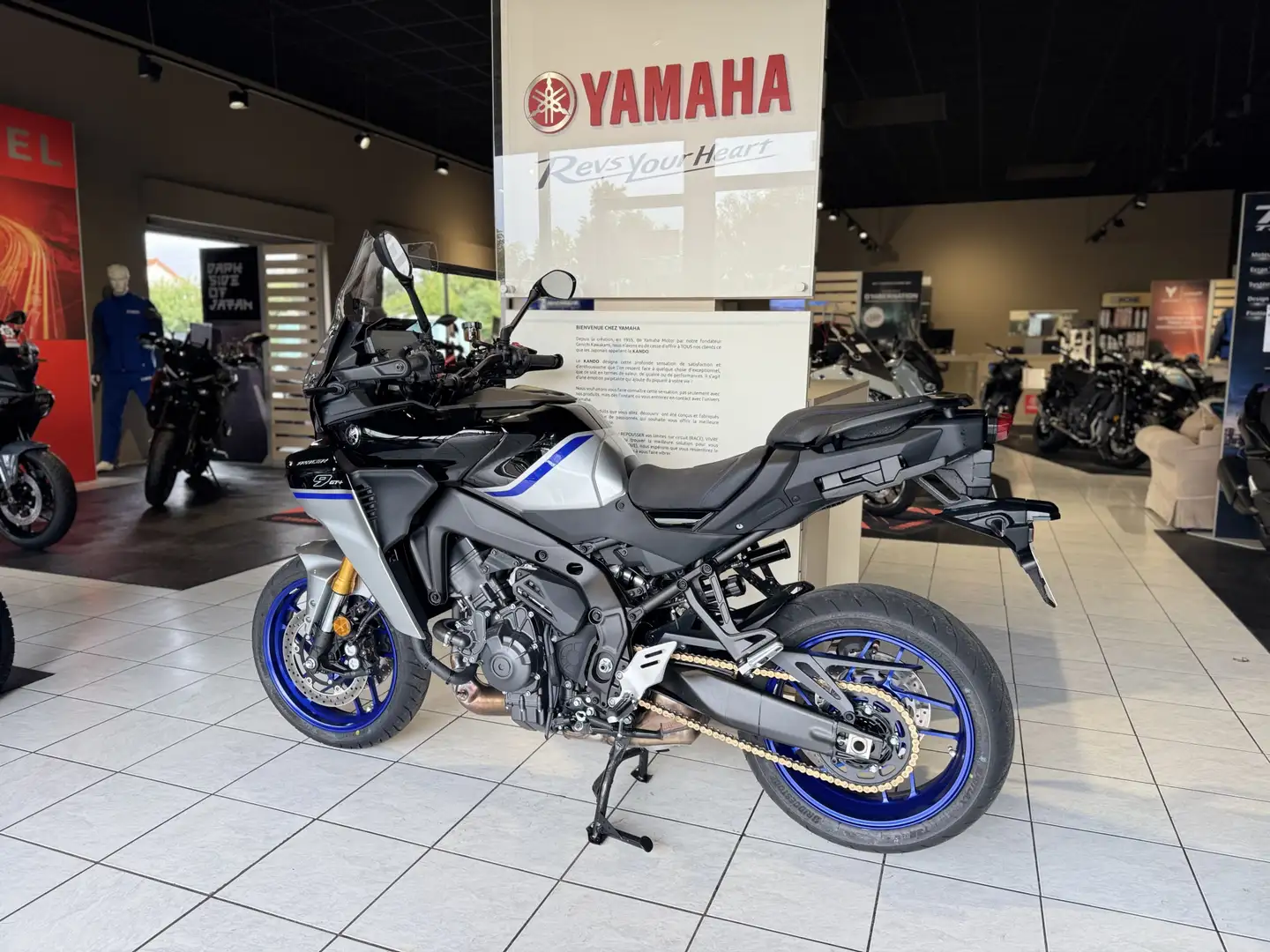 Yamaha Tracer 9 GT Silber - 2