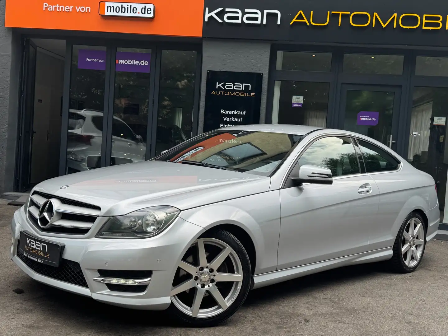 Mercedes-Benz C 250 CGI Coupe AMG Line/ST-HEIZUNG/LEDER/NAVI/SHZ/AHK Argent - 2
