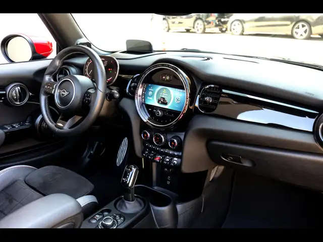 Mini Cooper view 13