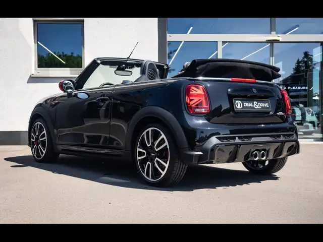 Mini Cooper view 3