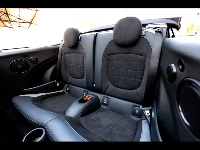 Mini Cooper view 14