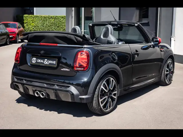 Mini Cooper view 7
