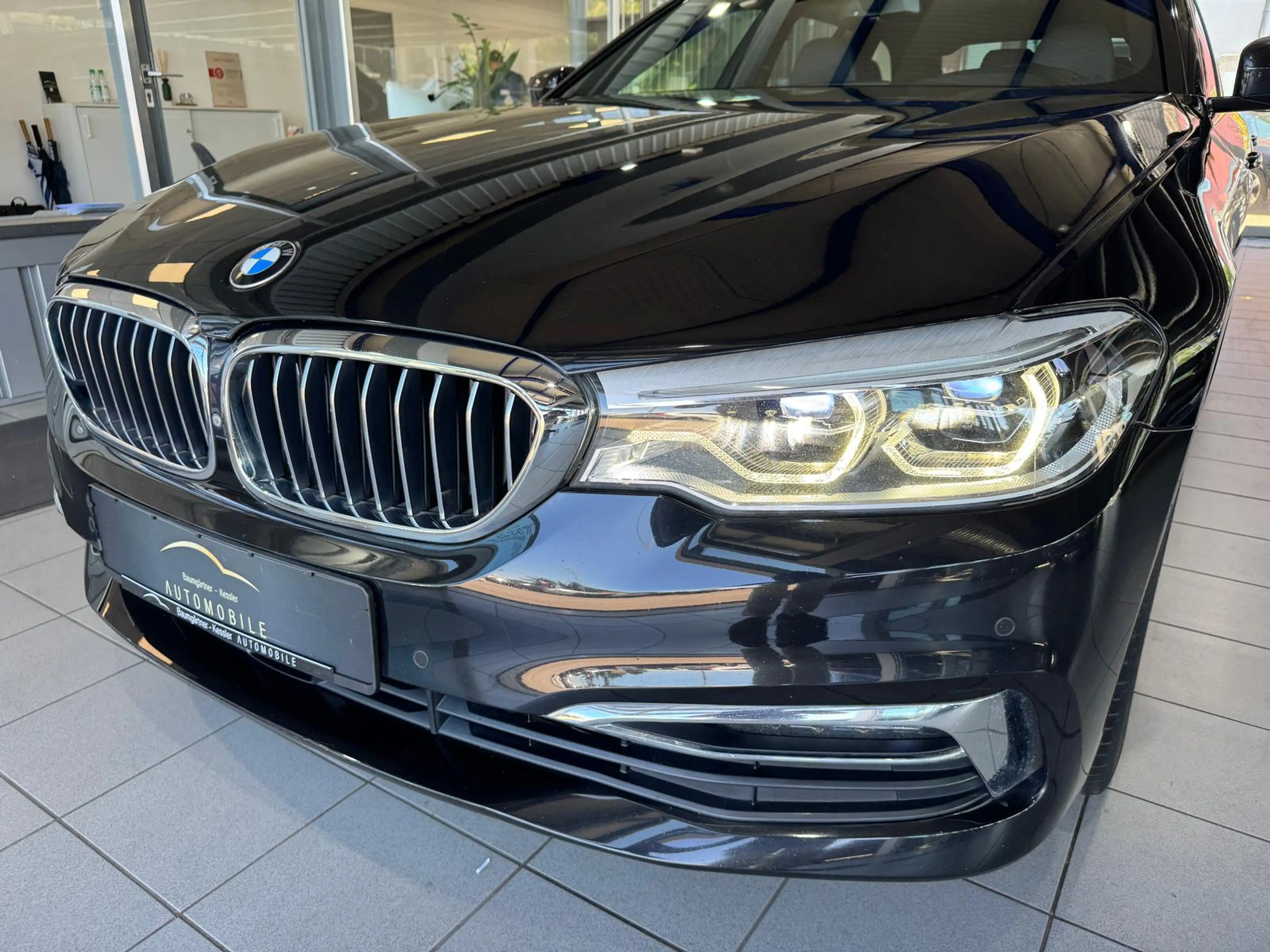 BMW 525 d Luxury Line LED HUD PANO H&K ACC 360° STHZ — photo 10