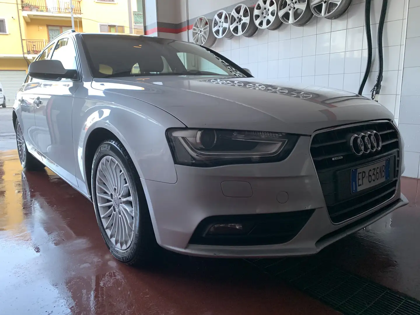 Audi A4 sport 4 motion - 1