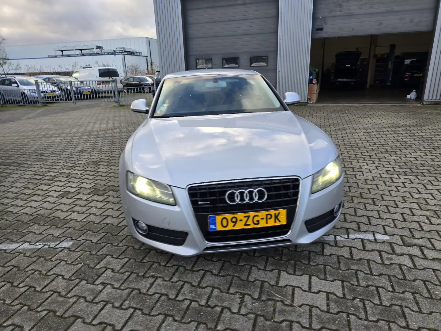 Audi A5 3.2 FSI q. Pro Line Grijs - 1
