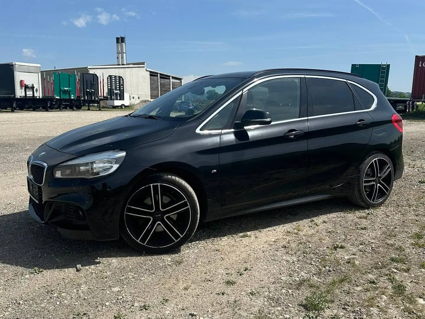 BMW 220 220d xDrive Active Tourer M Sport Aut. Schwarz - 1