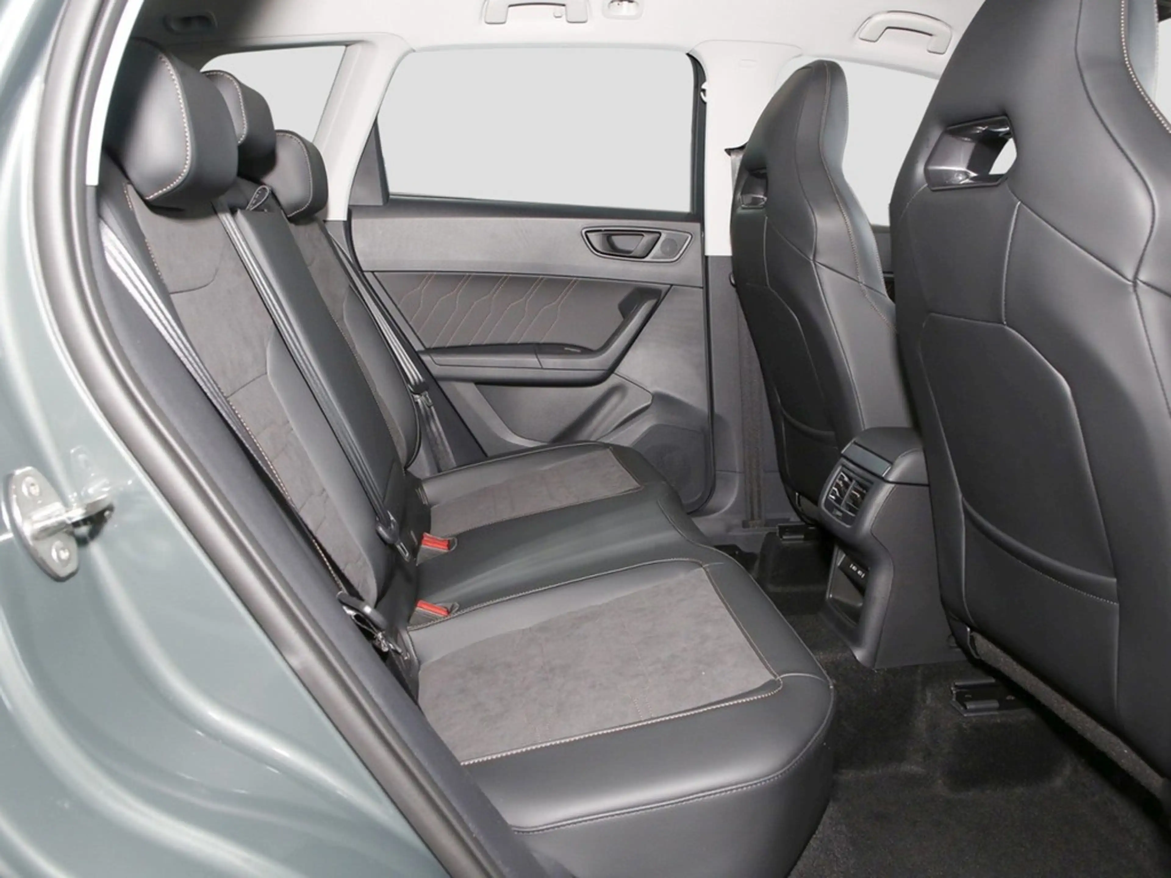 CUPRA Ateca 1.5 TSI Sie sparen 16.770 ATZ — photo 11