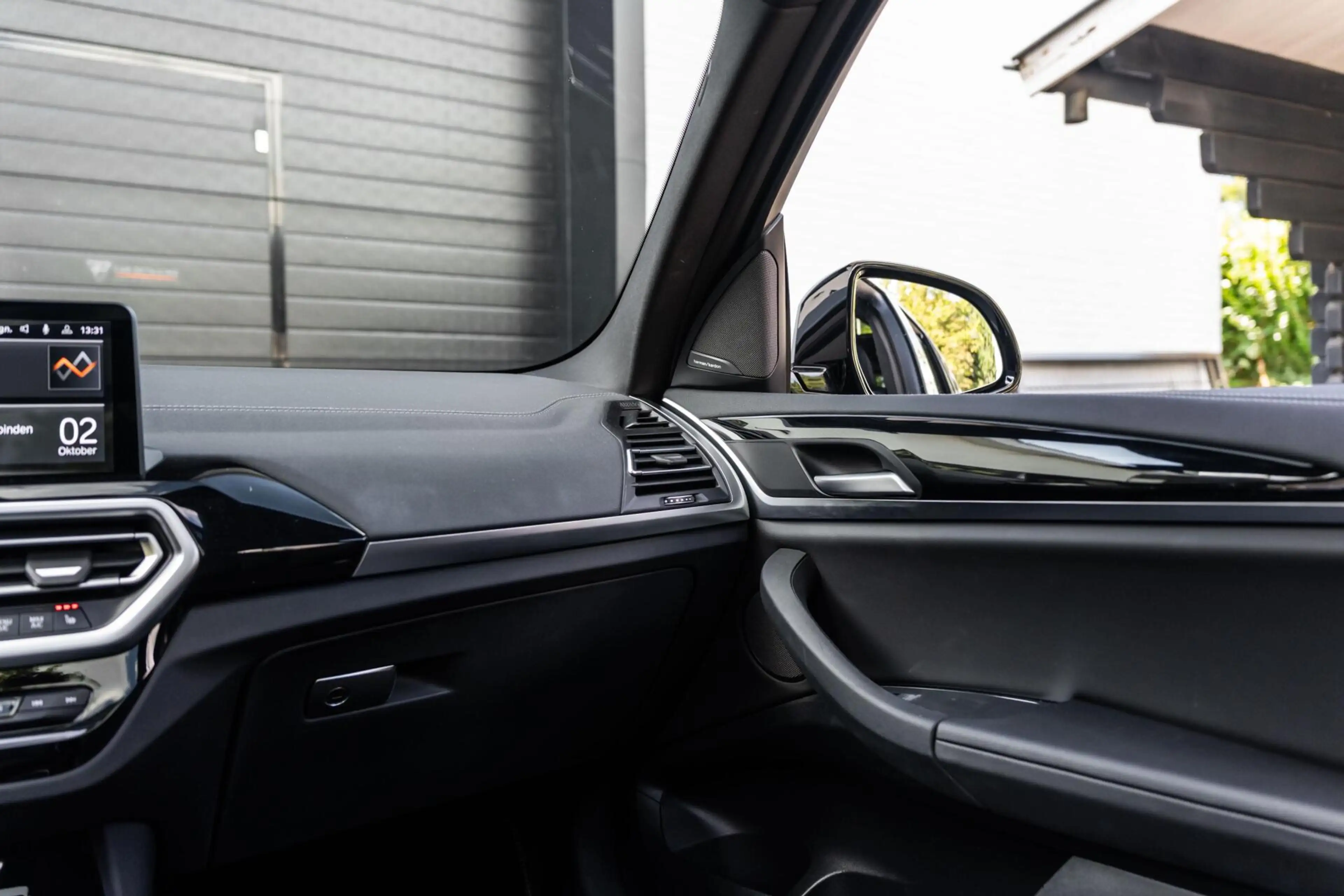 BMW X3 xDrive30e High Ex M Sport H&K HUD Laser Trekhaak 3 — photo 27