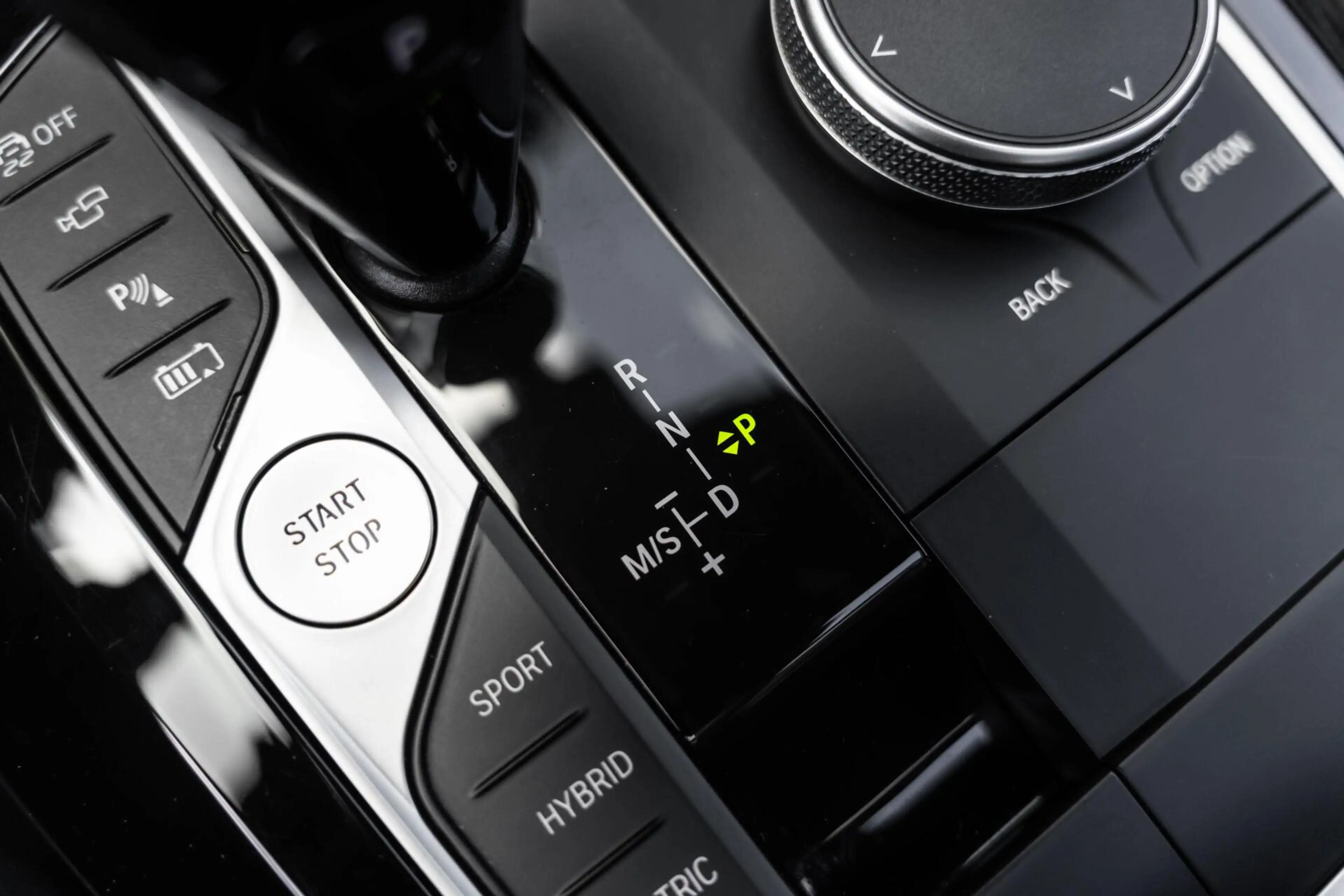 BMW X3 xDrive30e High Ex M Sport H&K HUD Laser Trekhaak 3 — photo 40