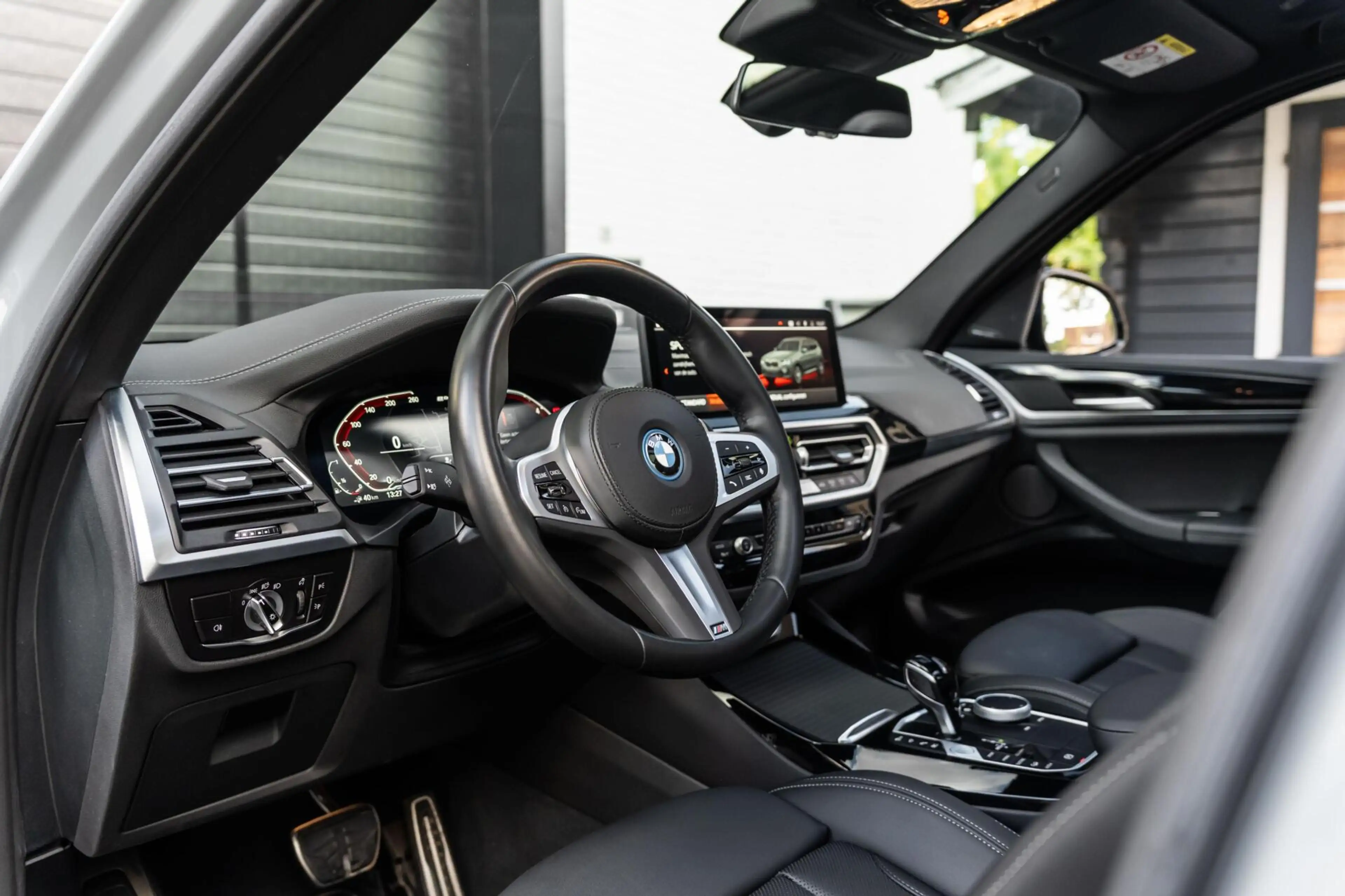 BMW X3 xDrive30e High Ex M Sport H&K HUD Laser Trekhaak 3 — photo 15