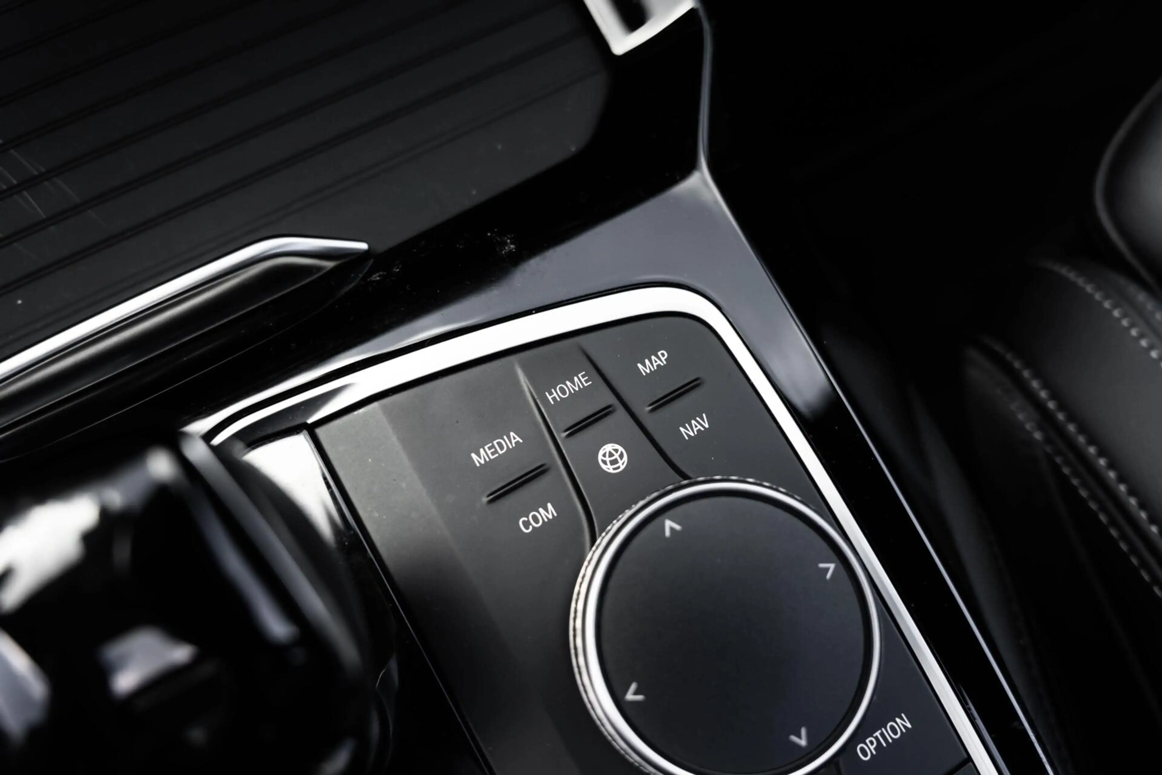 BMW X3 xDrive30e High Ex M Sport H&K HUD Laser Trekhaak 3 — photo 39